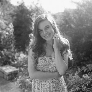 Meet your Posher, Anya